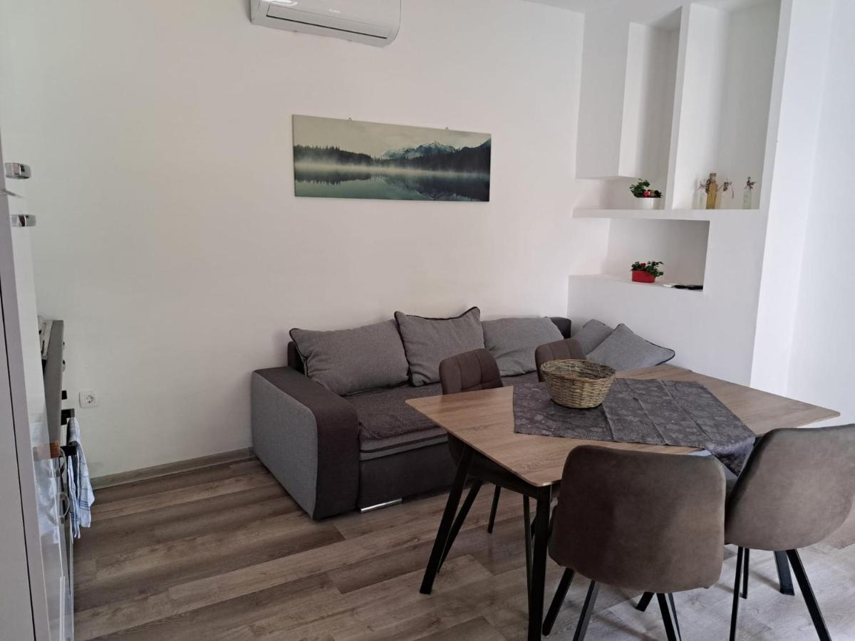 Apartment Ground Floor With Parking Erny Pula Extérieur photo